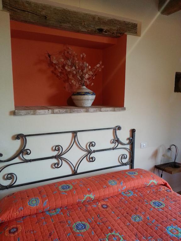 Girfalco Country House Bed and Breakfast Urbino Zewnętrze zdjęcie